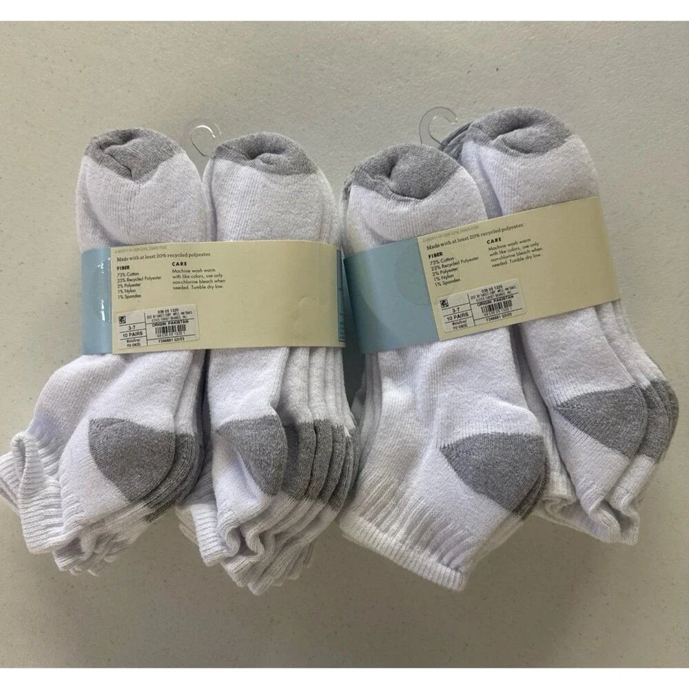 Kids white ankle Socks. 20 pairs. Cat & Jack cushioned sole sock. 3-7 shoe size